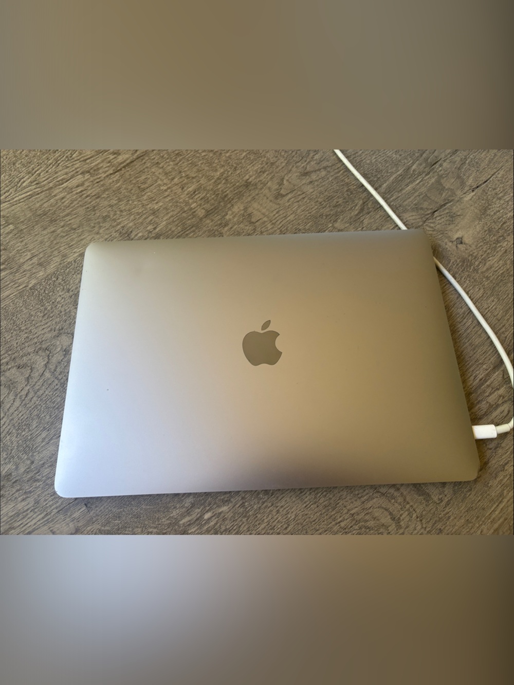 Apple MacBook Pro - Silver Aluminum